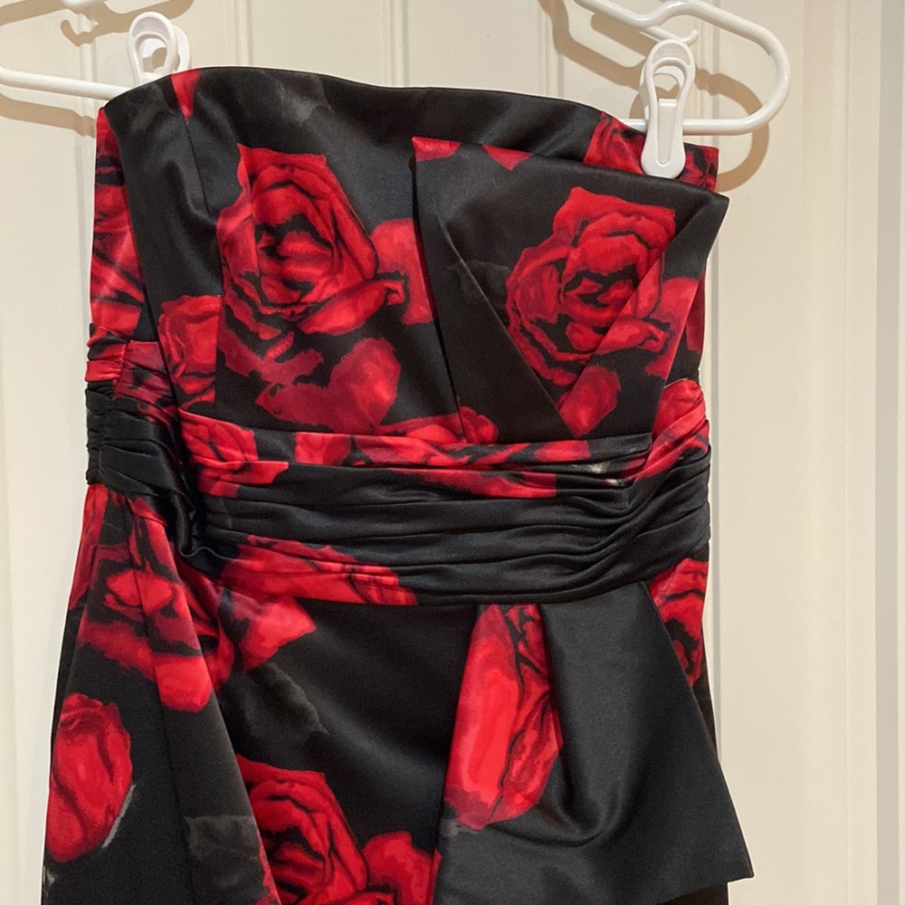 Nwt Strapless Cocktail Dress. Smoke Free Home. View 2